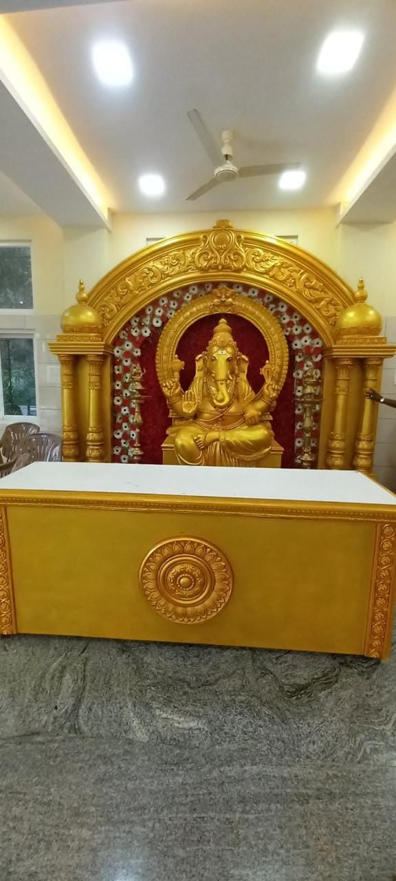 Golden Ganesha at the reception